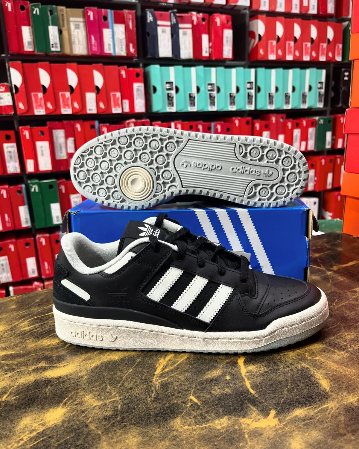 Adidas Forum Low Black - Smart Khareed