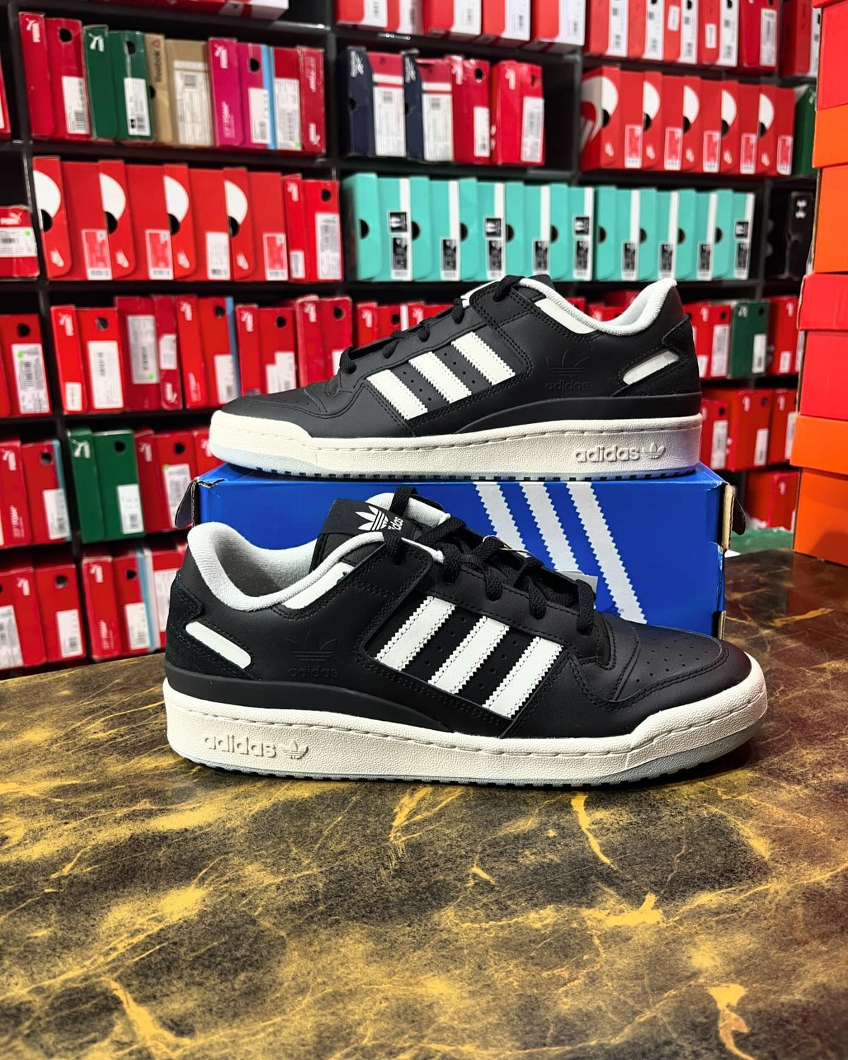 Adidas Forum Low Black - Smart Khareed