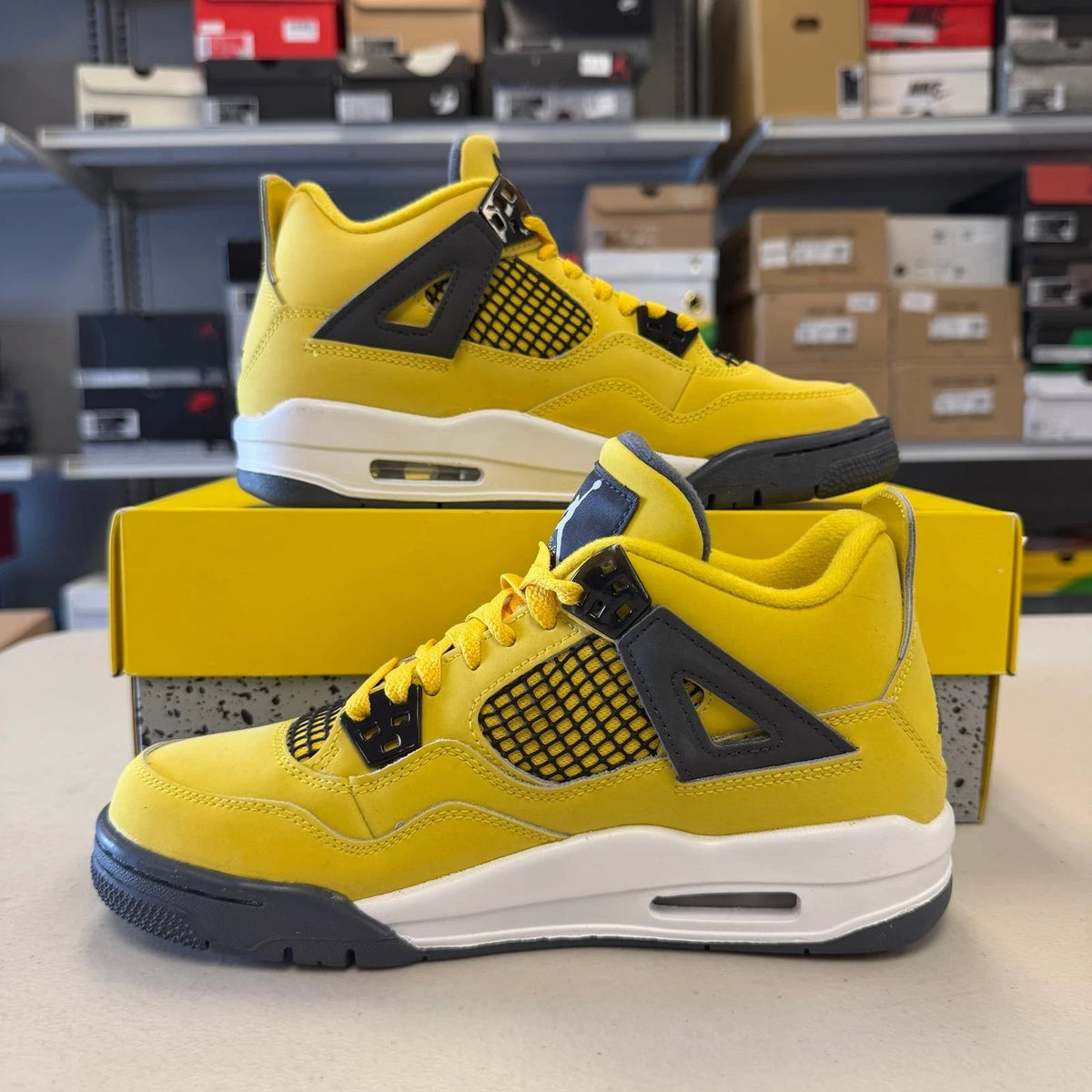 Air Jordan 4 Retro Lightning - Shoe Boxs