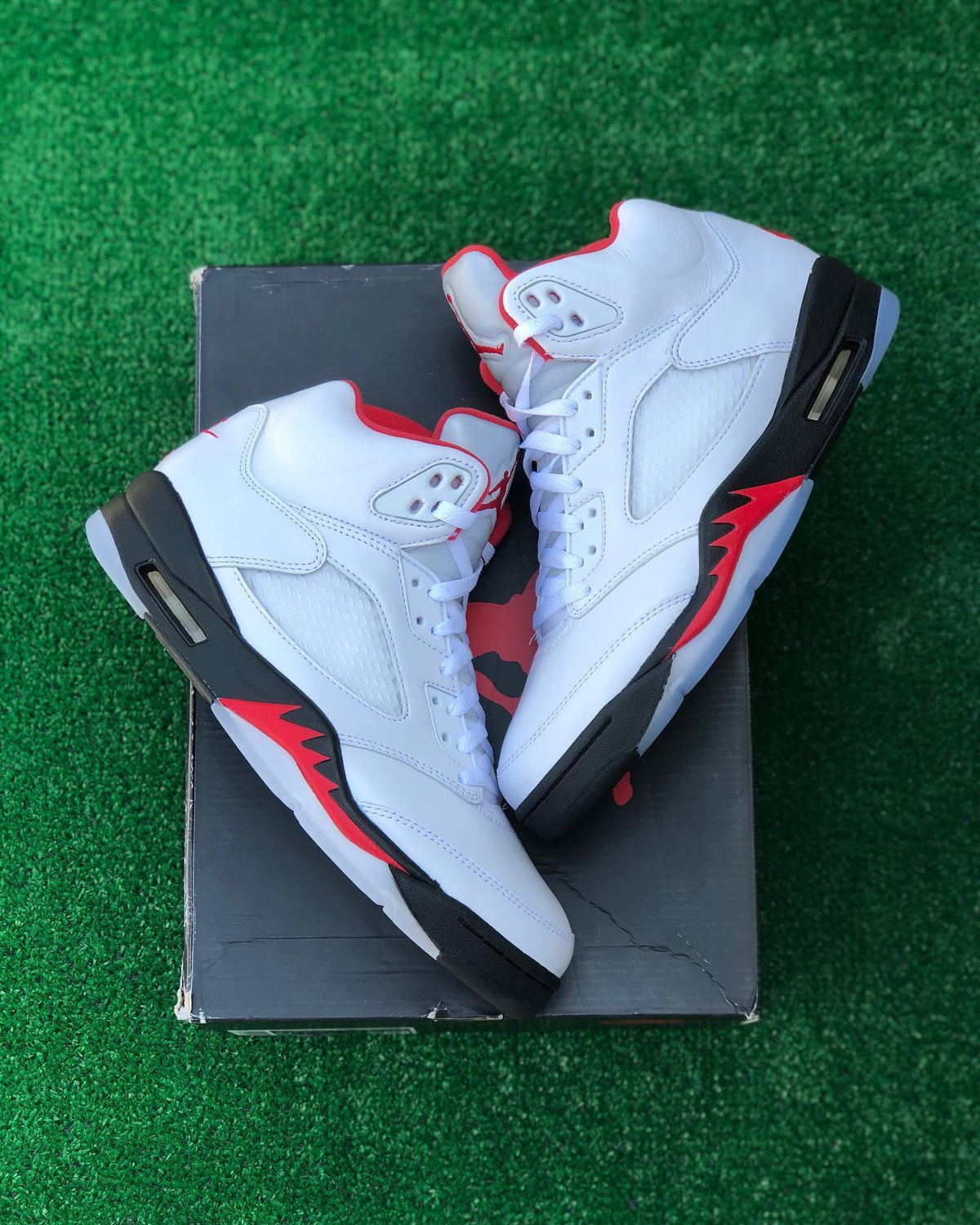 Jordan Retro 5 Fire Red - Smart Khareed