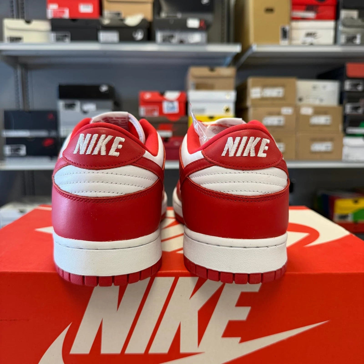 Nike EBERNON Low Pren Redwhite - Shoe Boxs