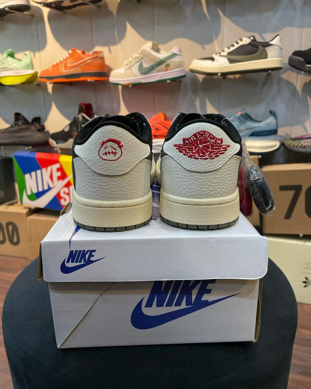 Nike Low Travis Scott - Smart Khareed