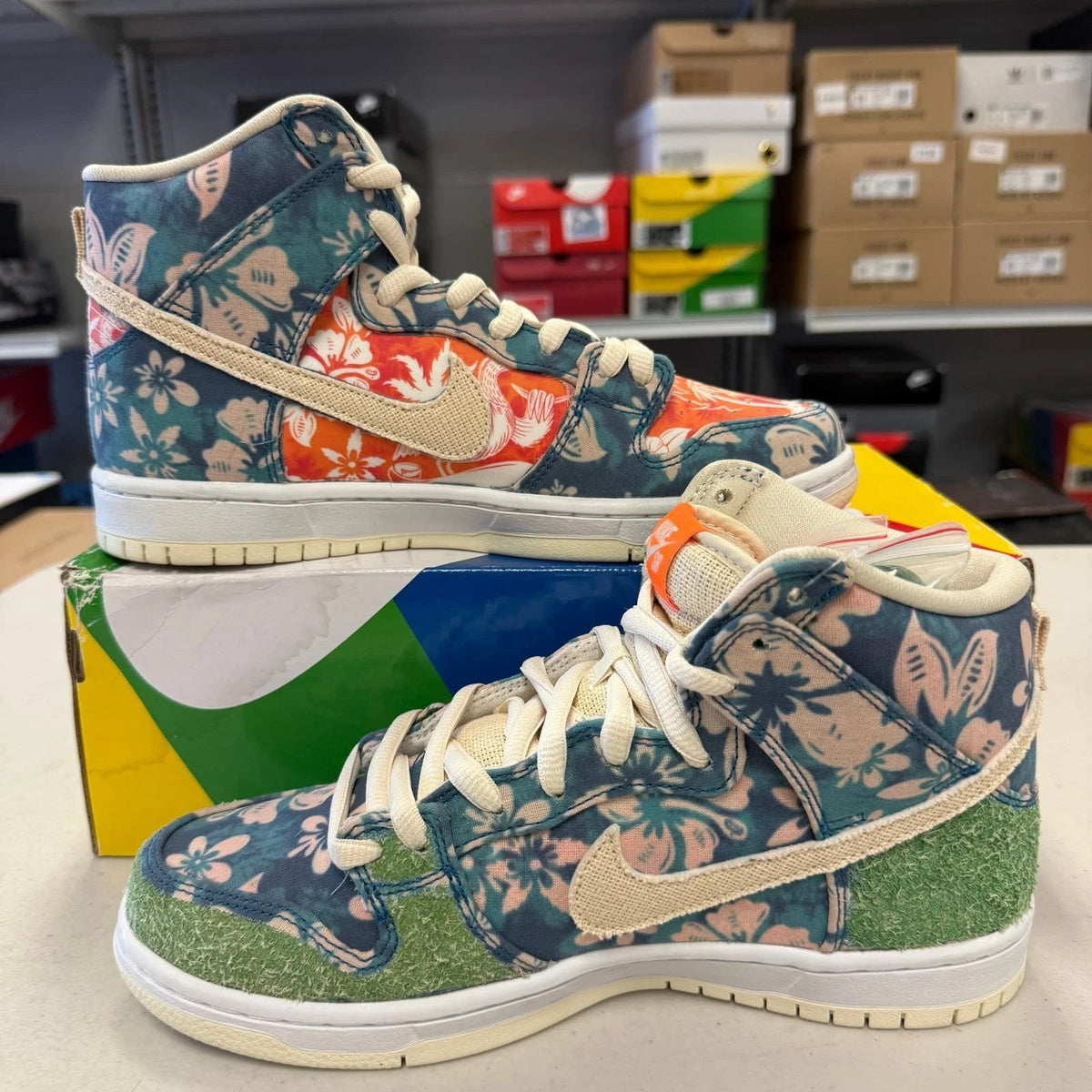 Nike SB Dunk High Pro QS Aloha - Shoe Boxs