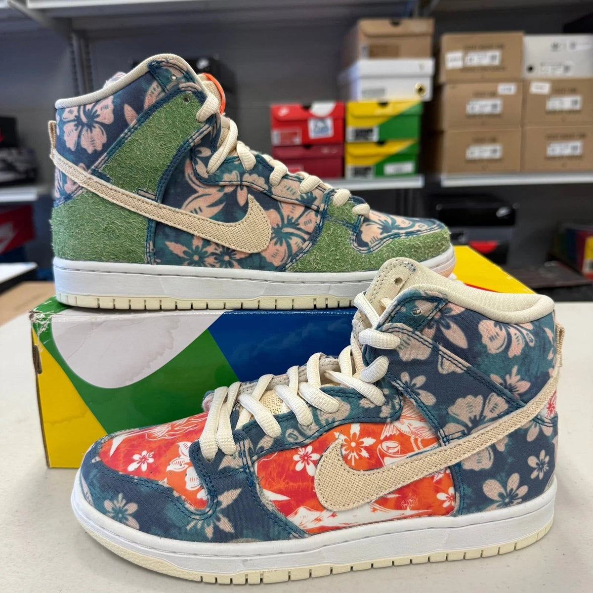 Nike SB Dunk High Pro QS Aloha - Shoe Boxs